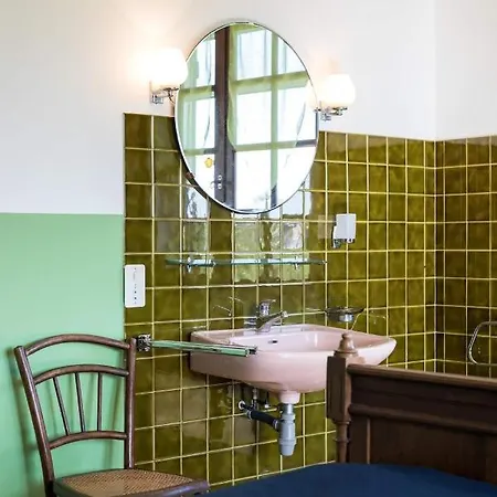 Typical Apartment With A Big Swiming Pool And A View Toward The Pyrenees *